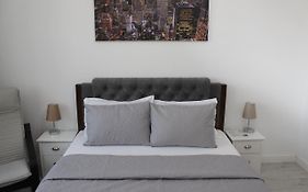 Luxury City Center Apartment - Bucharest Railways Station